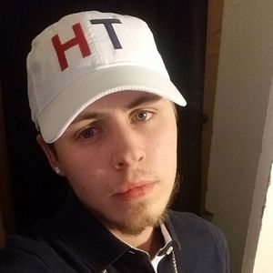 Meet your Posher, Alex